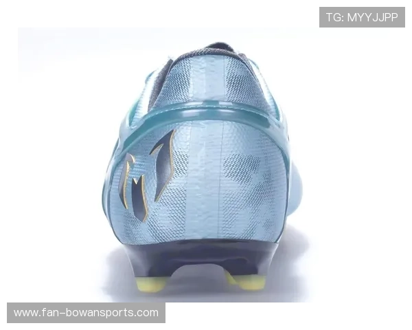 足球明星定制球鞋价格揭秘 超高性能背后的奢华价值